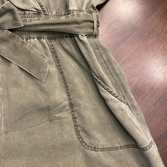 Brushed Twill Romper by Express - Picture 10 of 16